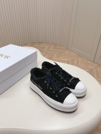 ua walk'n'D*or platform sneaker