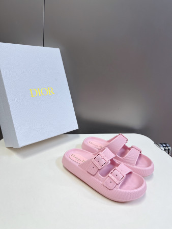 ua D*or slide