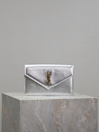 Y*L cassandra woc envelope chain wallet 19x12.5x3.5cm