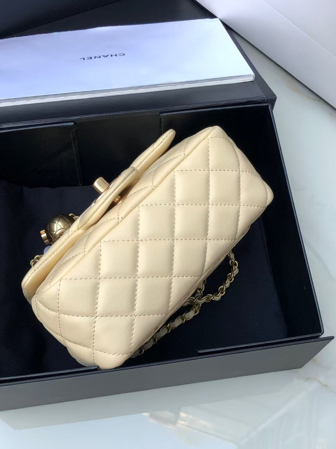 Ch*el mini flap 13.5 × 17 × 8 cm