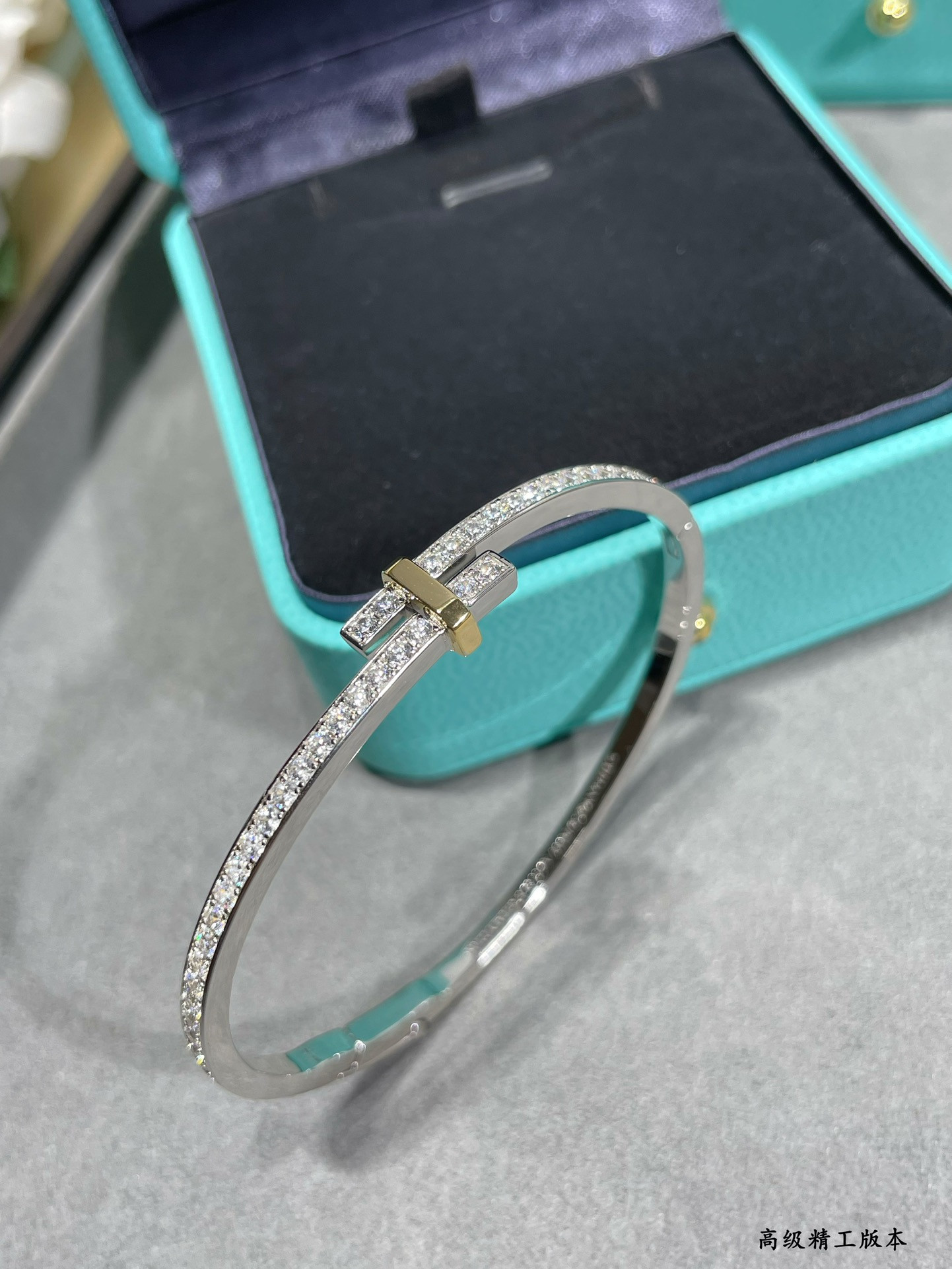 T*f*ny & co. circle dual-tone bracelet