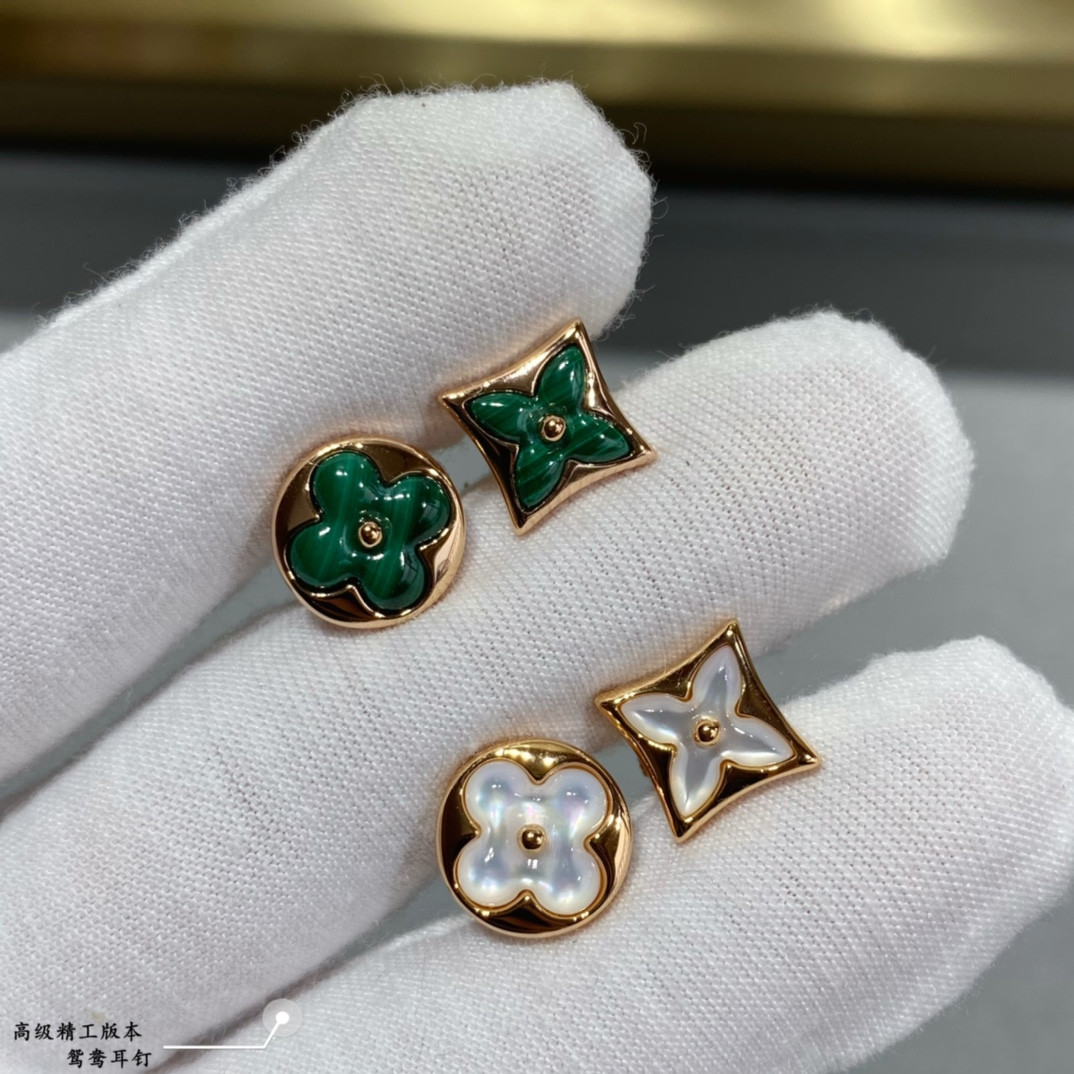 l0*is V*t0n earrings