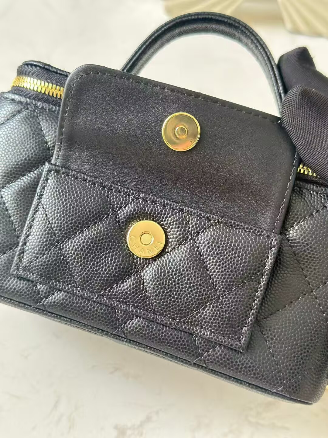 Ch*el vanity case 17cm