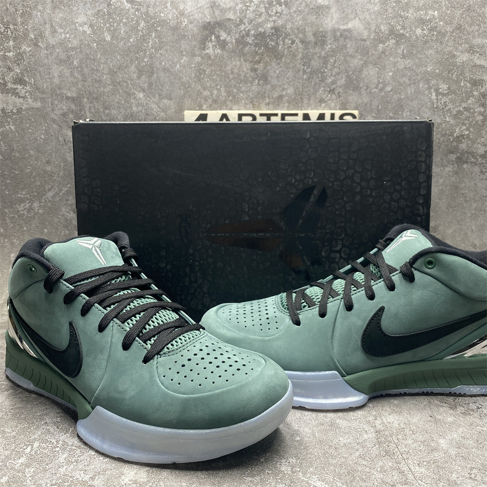 ZOOM KOBE 4 PROTRO 