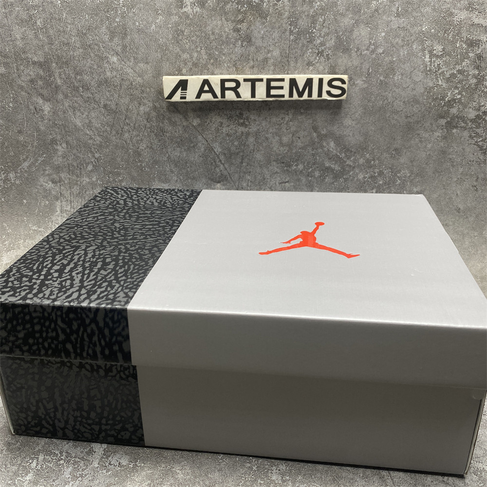 AIR JORDAN 3 RETRO 