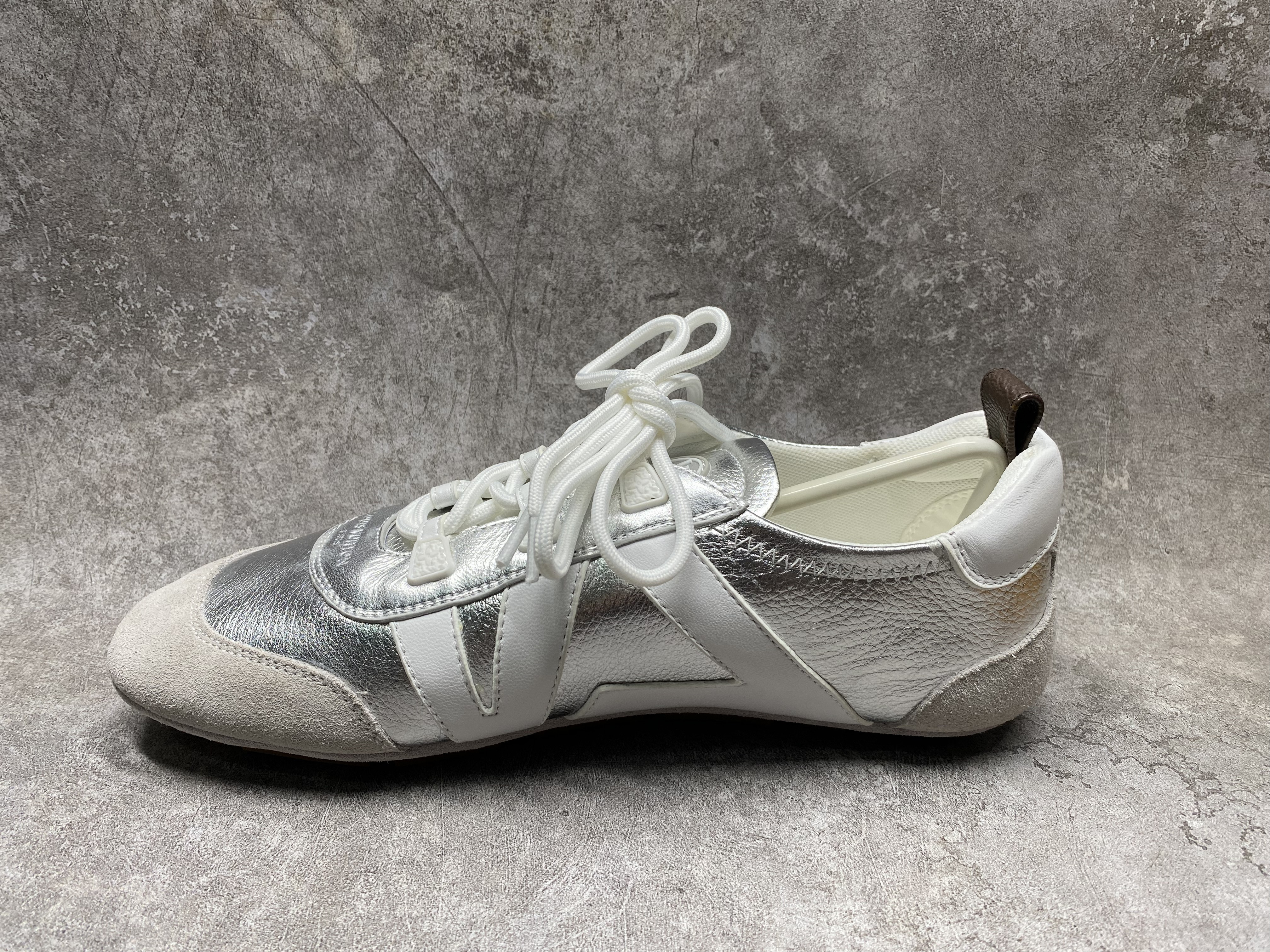 UA LV Sneaker