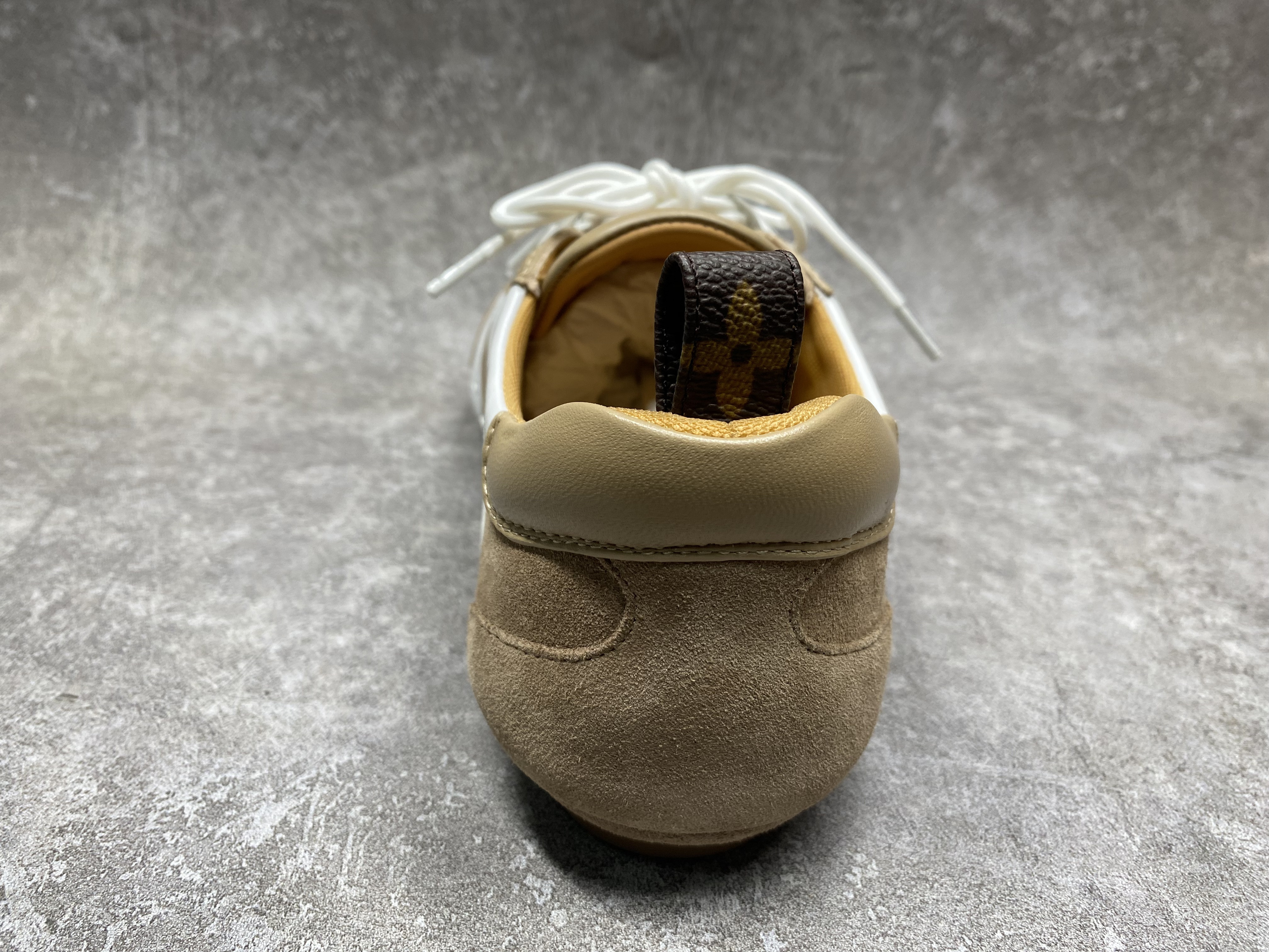 UA LV Sneaker