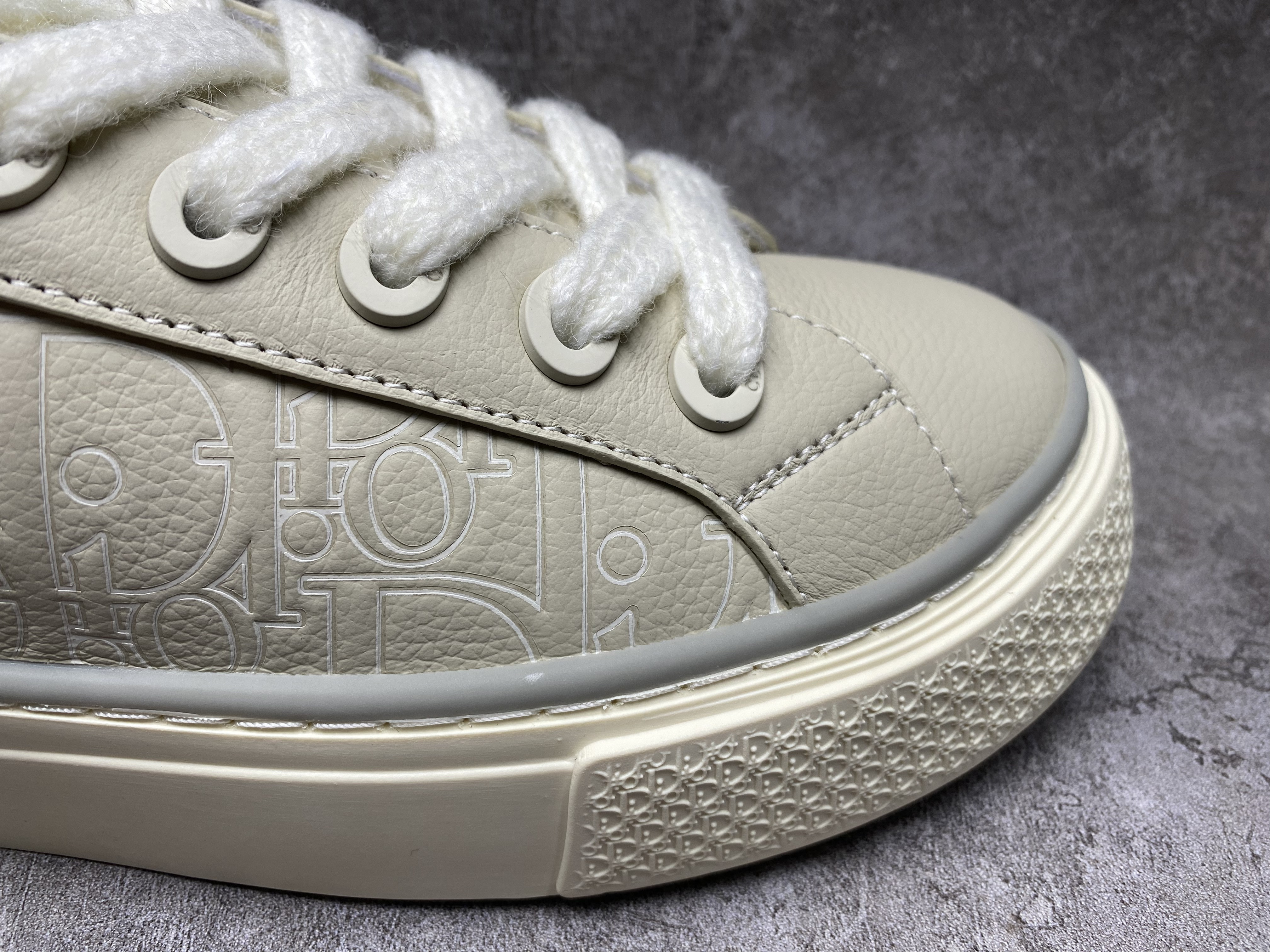 ua D*or b33 sneaker