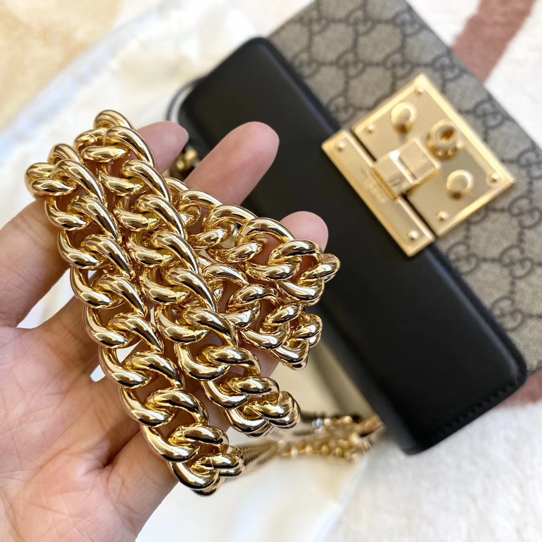 G*u*i padlock shoulder bag 20cm