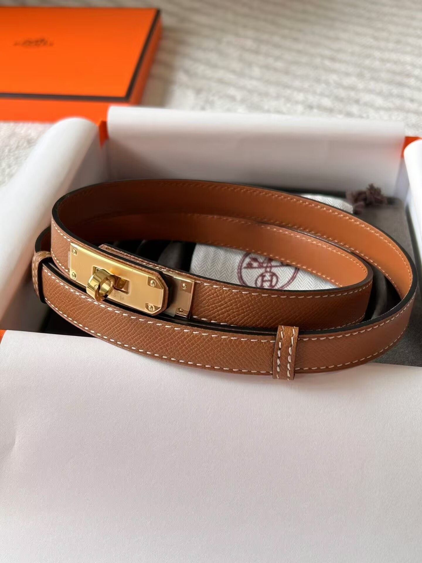 H**mes belt