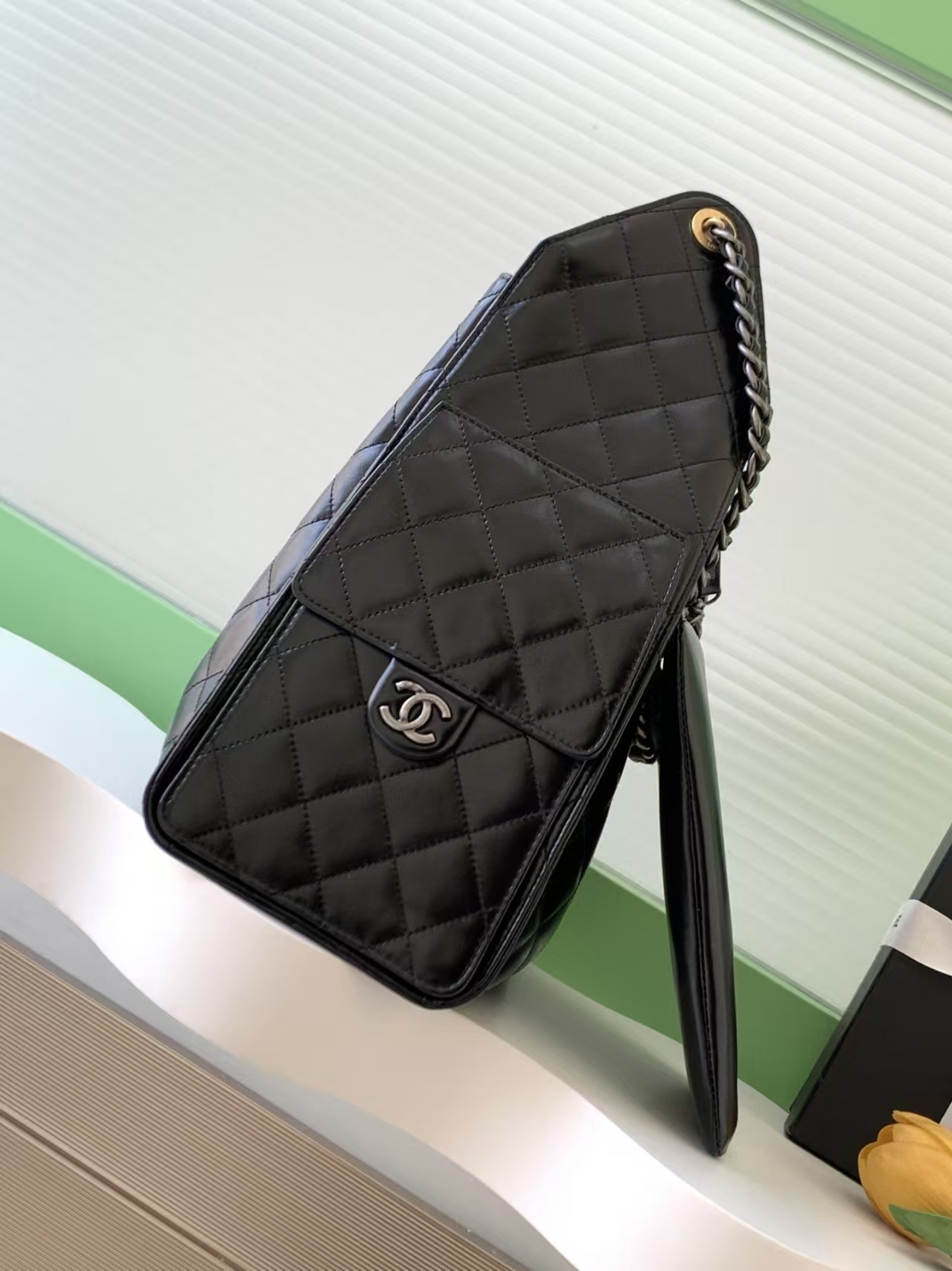 Ch*el 25c bucket bag 40x30x15cm