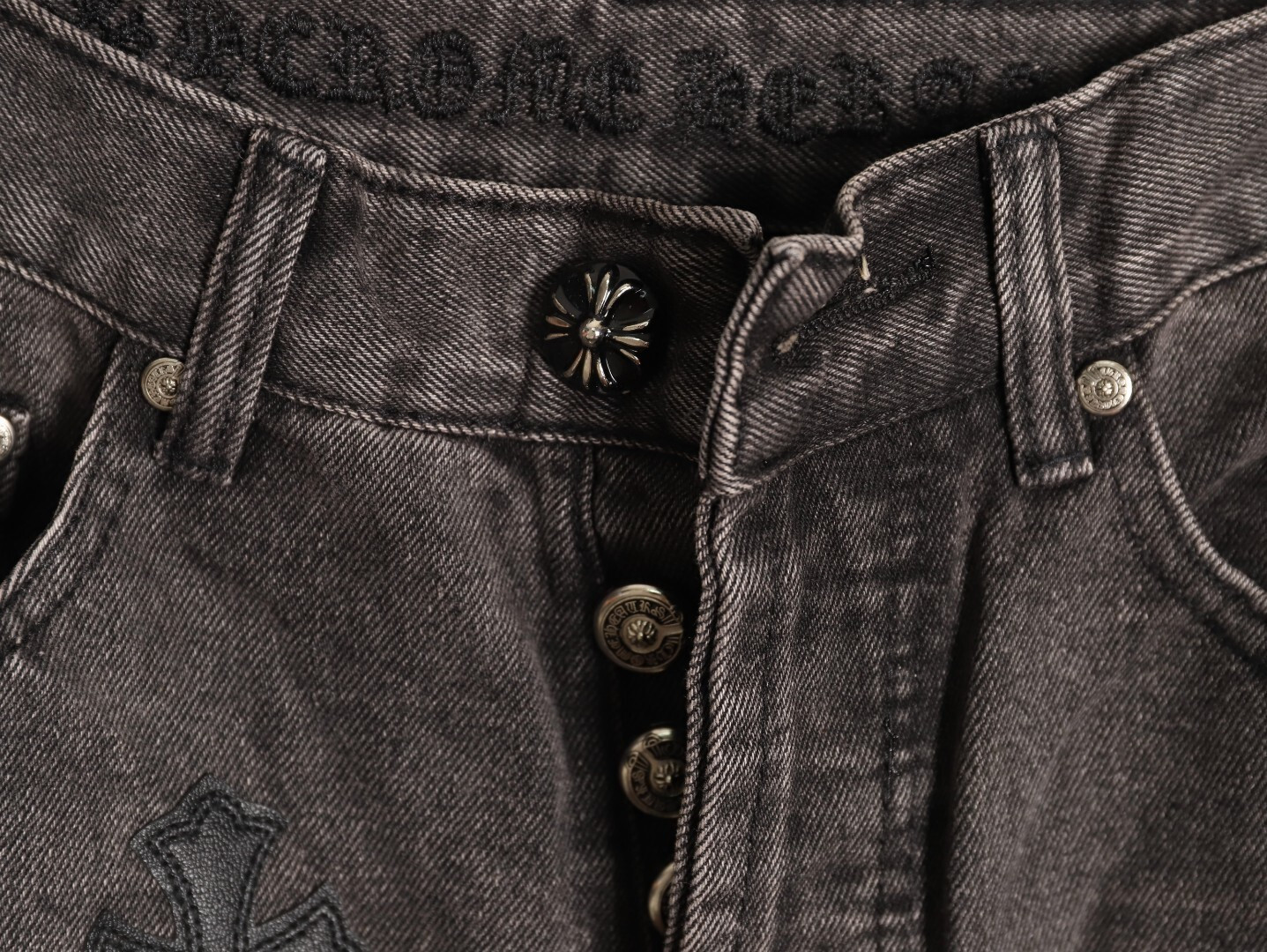 Ch**me He**ts jeans