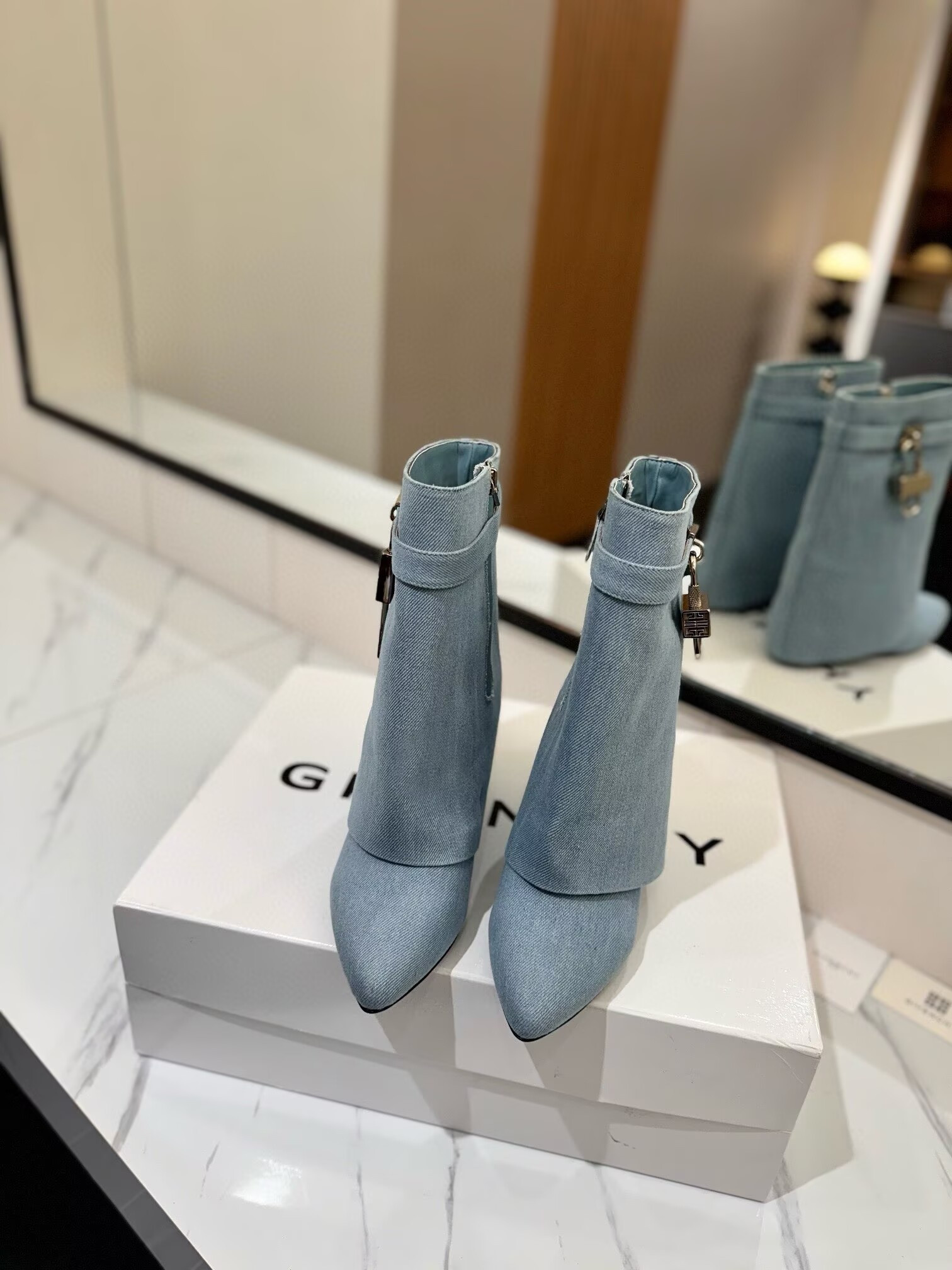 UA Givenchy Boots