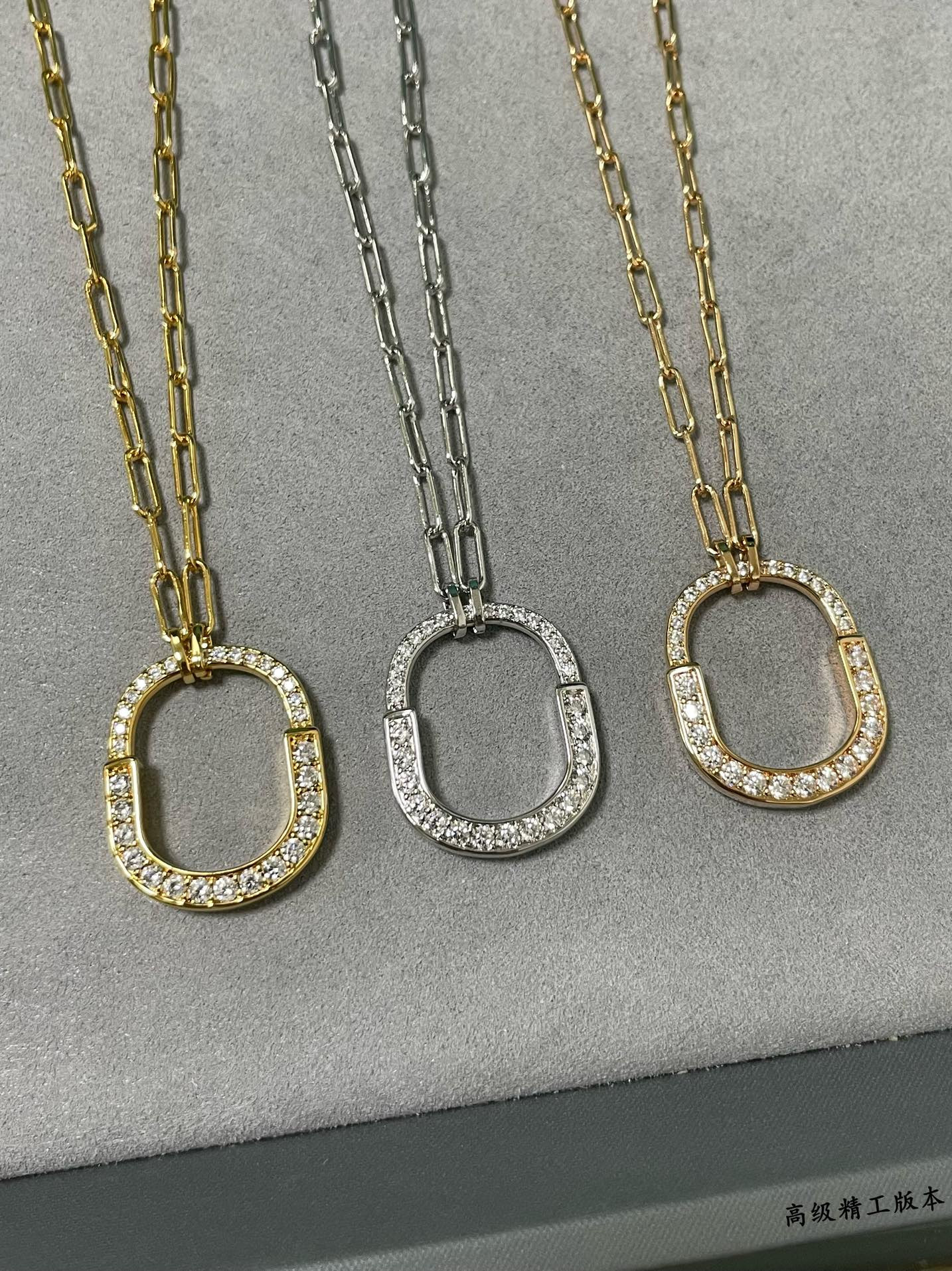 t*f*ny & co. full Di*m*nd lock necklace