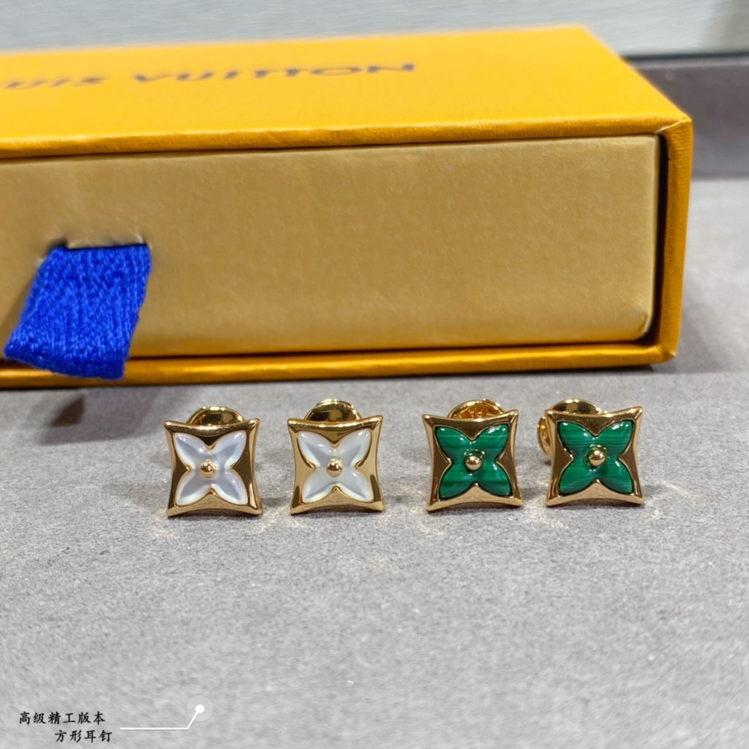 l0*is V*t0n earrings