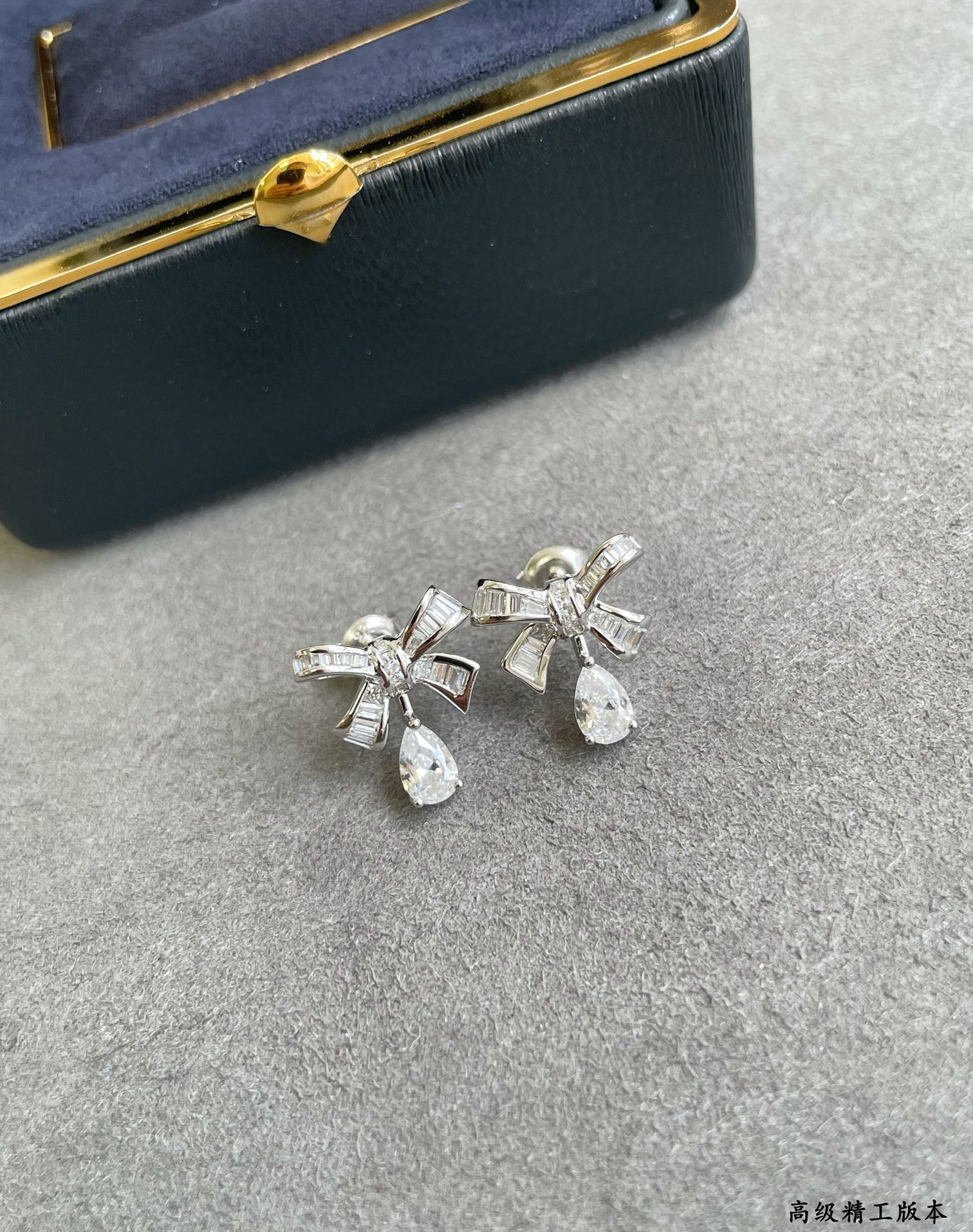 graff square Di*m*nd butterfly earrings