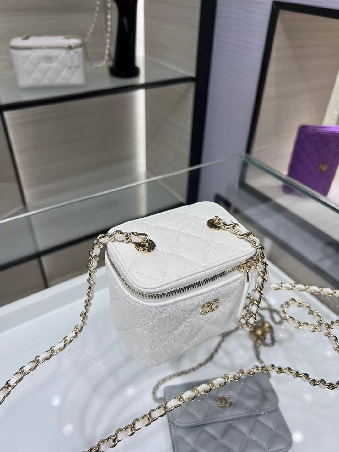 Ch*el small vanity with chain 9.5x13x6cm