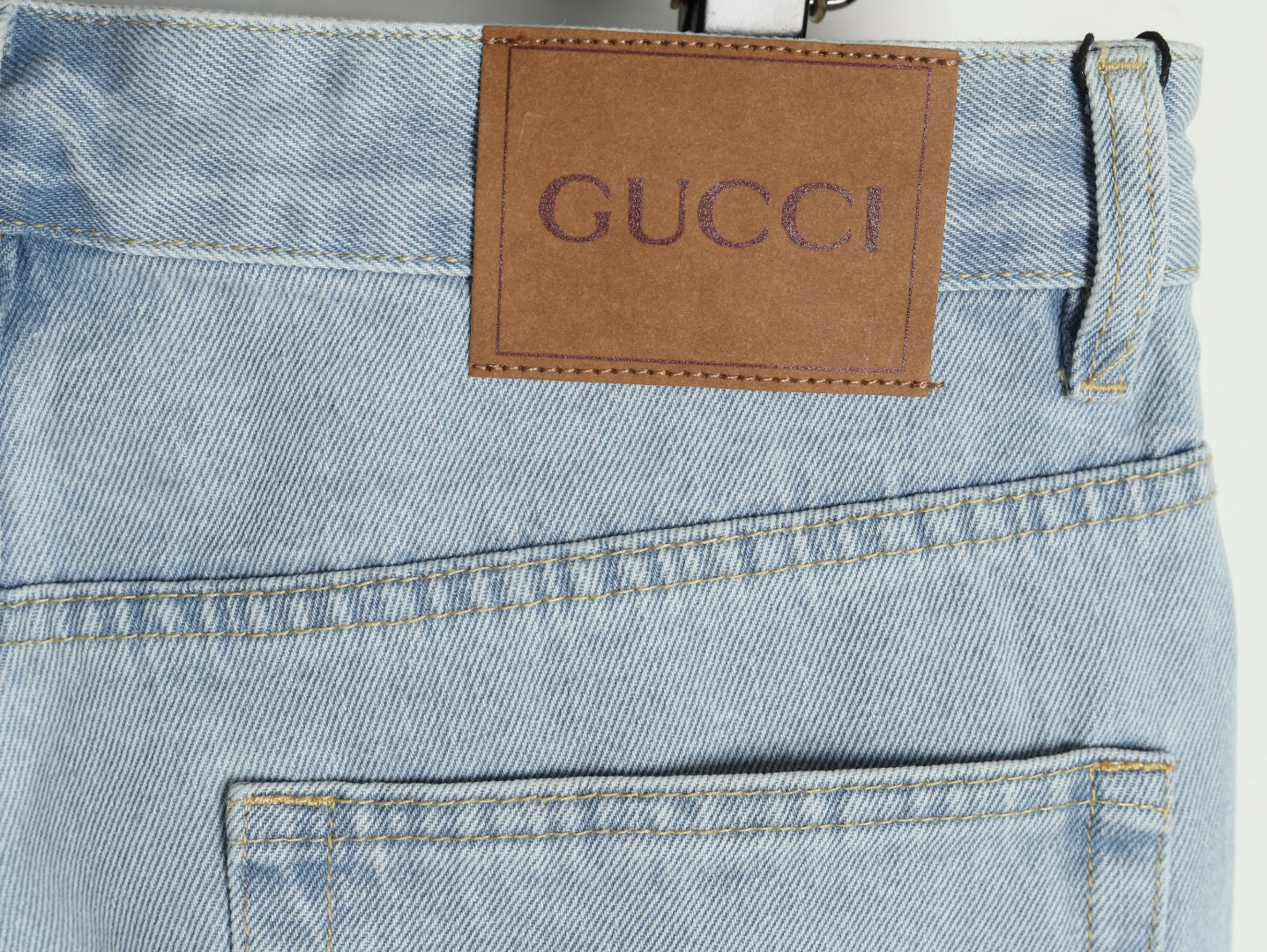 G*u*i guc shorts