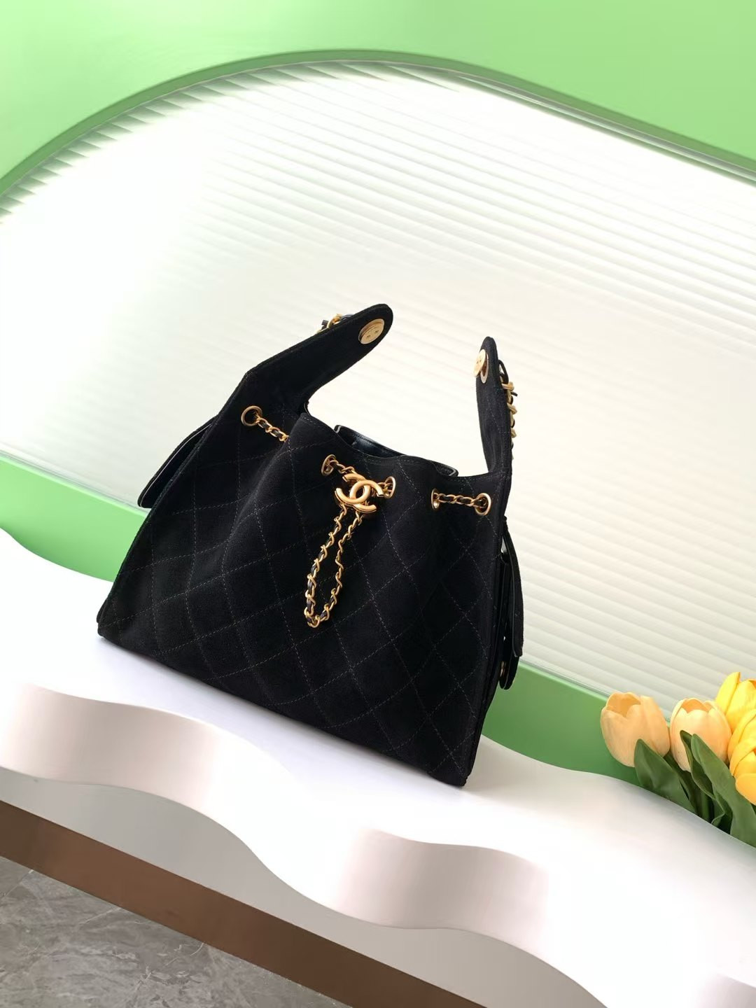 Ch*el 25c bucket bag 26x30x14cm