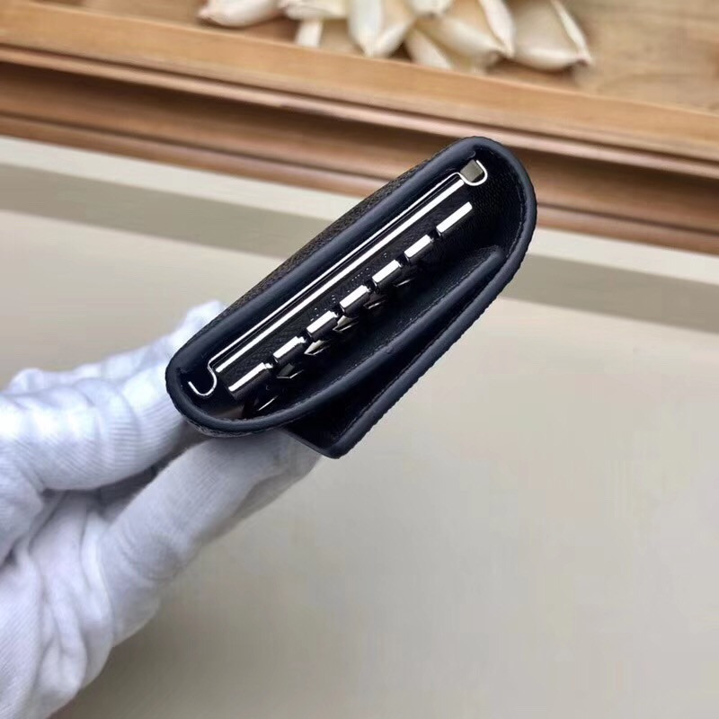 6 KEY HOLDER N62630