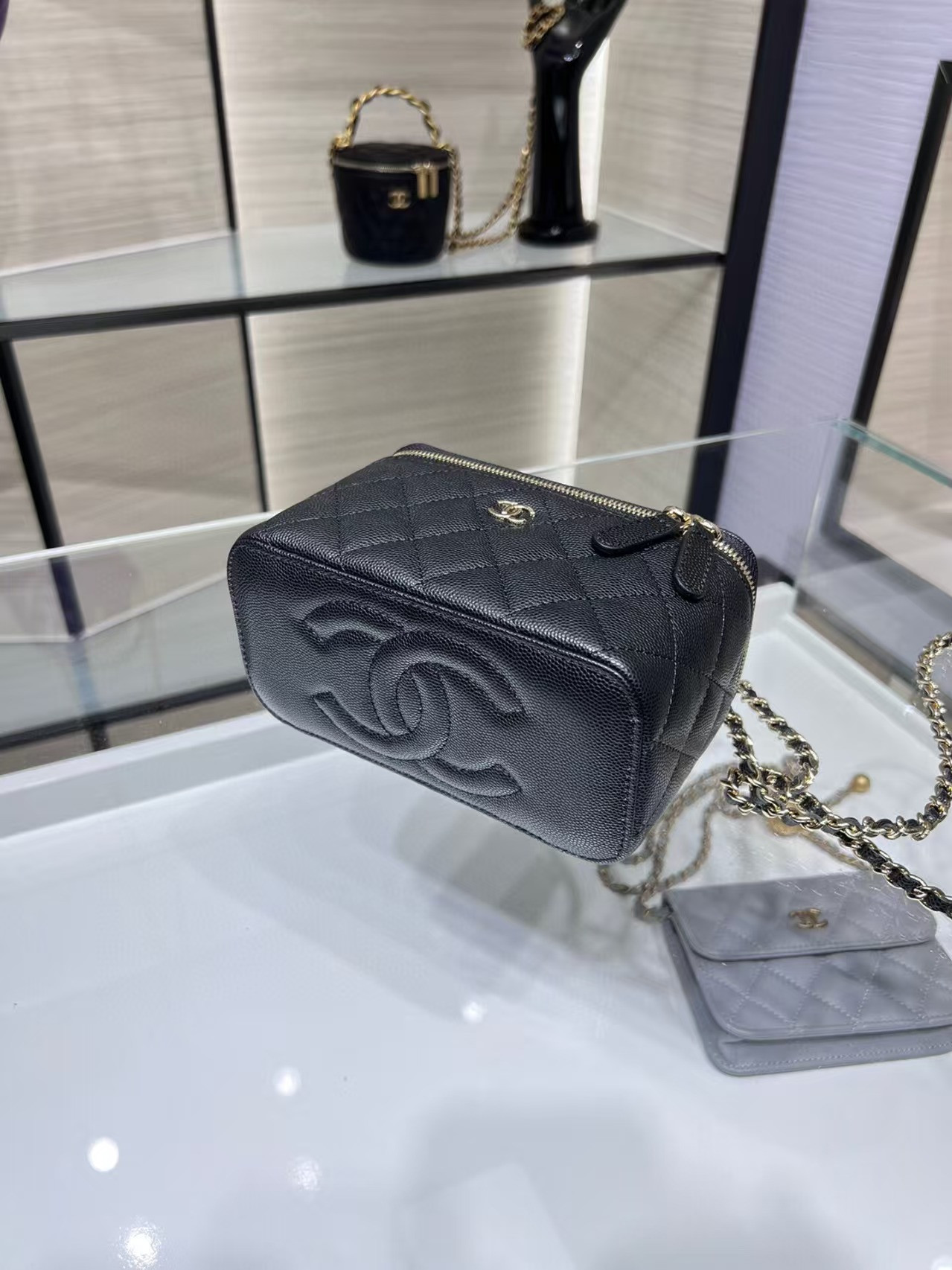 Ch*el clutch with chain 10x16x8cm