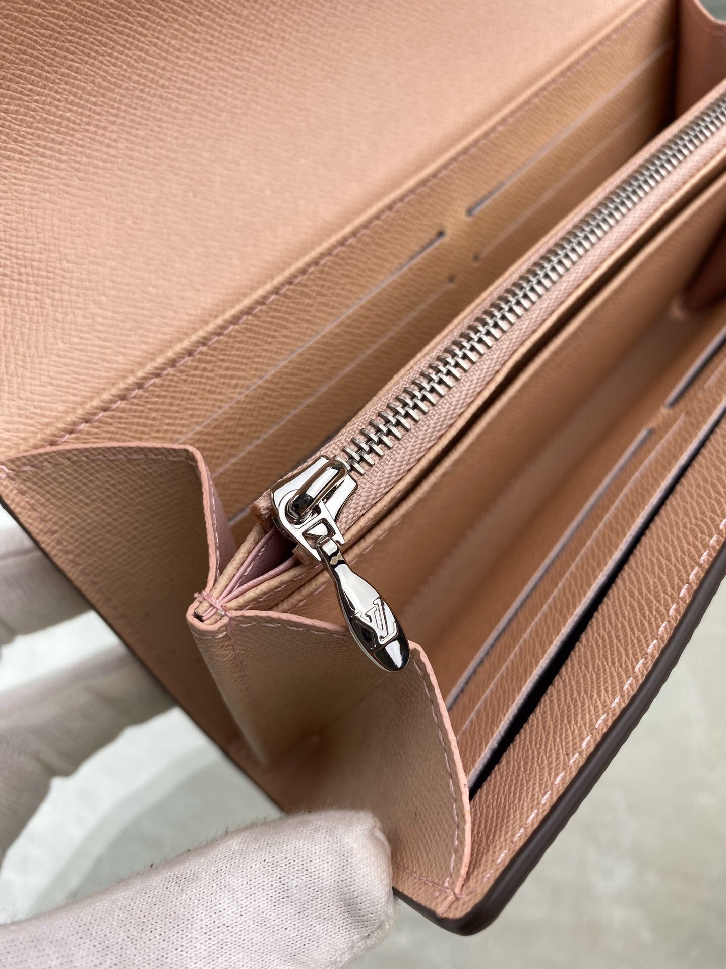 TWIST WALLET M61178