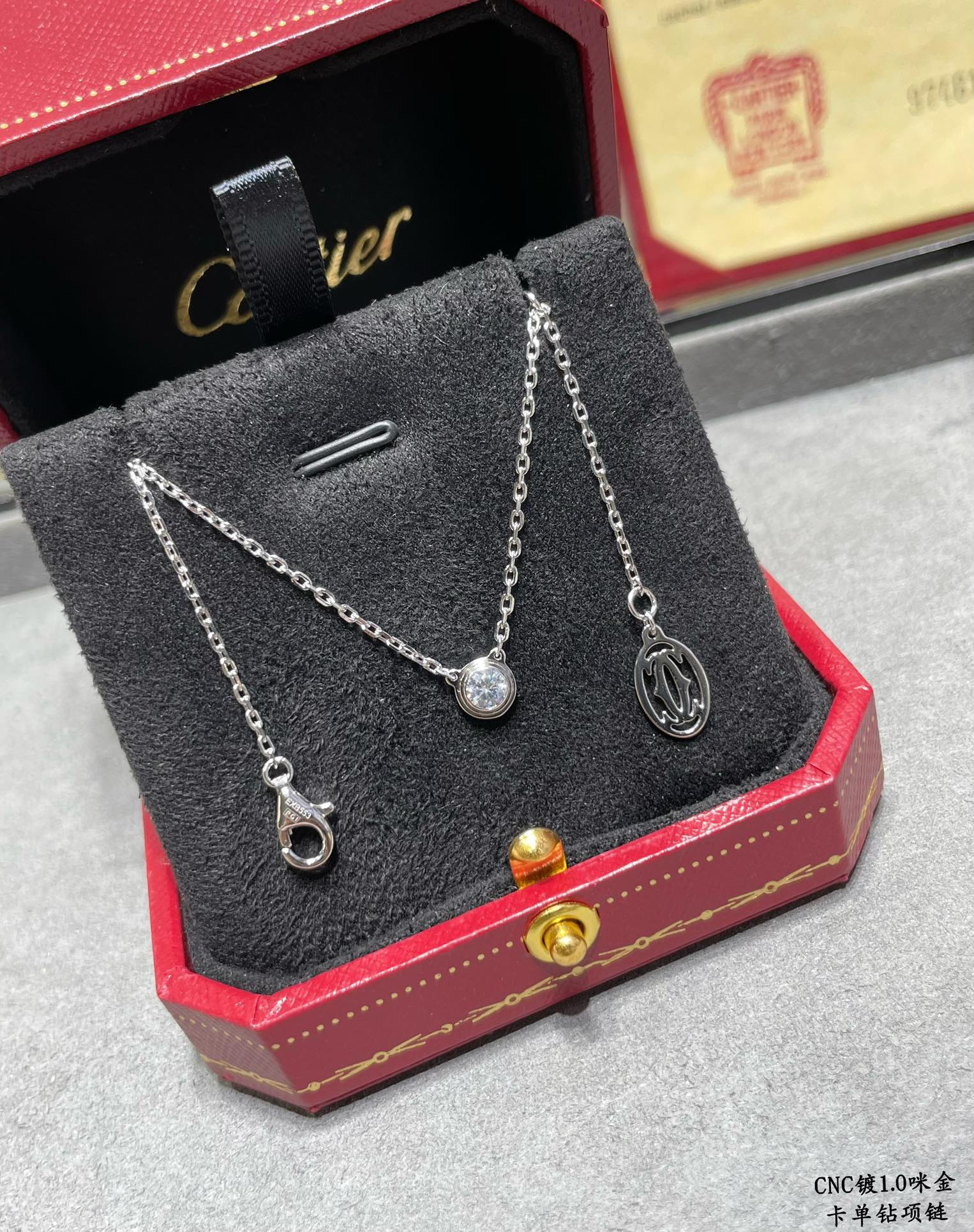 ca*t*er single Di*m*nd necklace