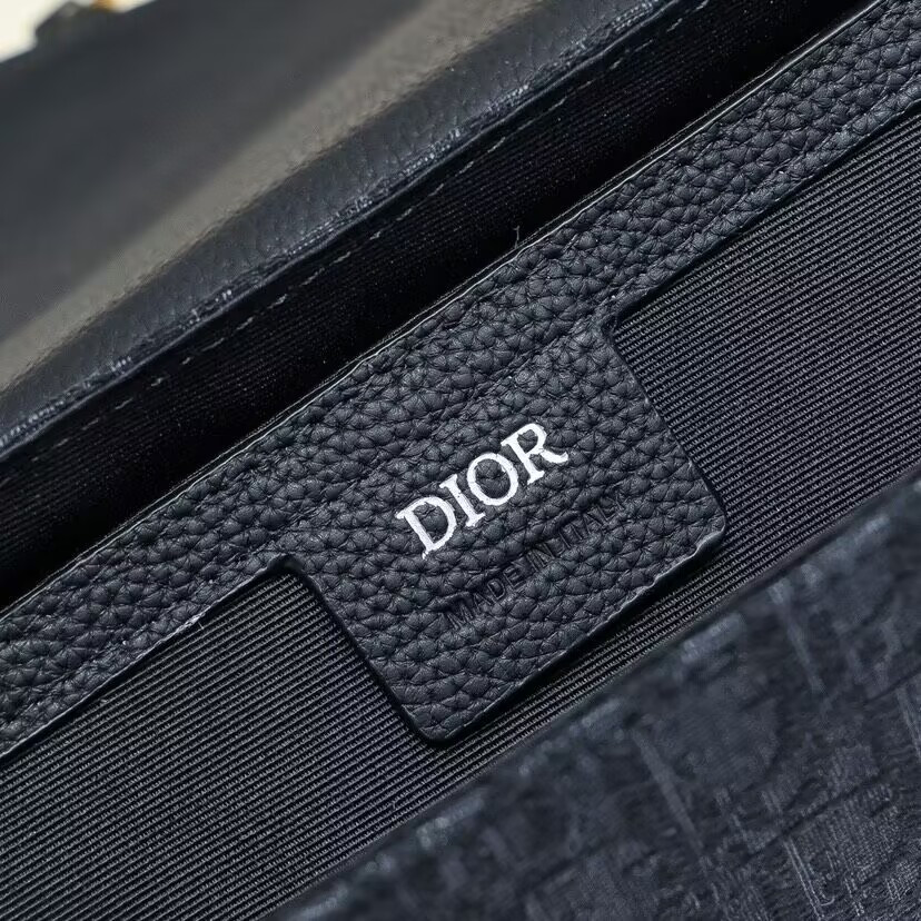 D*or saddle messenger bag with flap 23 x18 x6cm