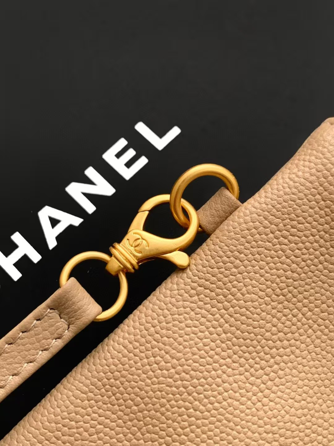 Ch*el 25c bucket bag 40x30x15cm