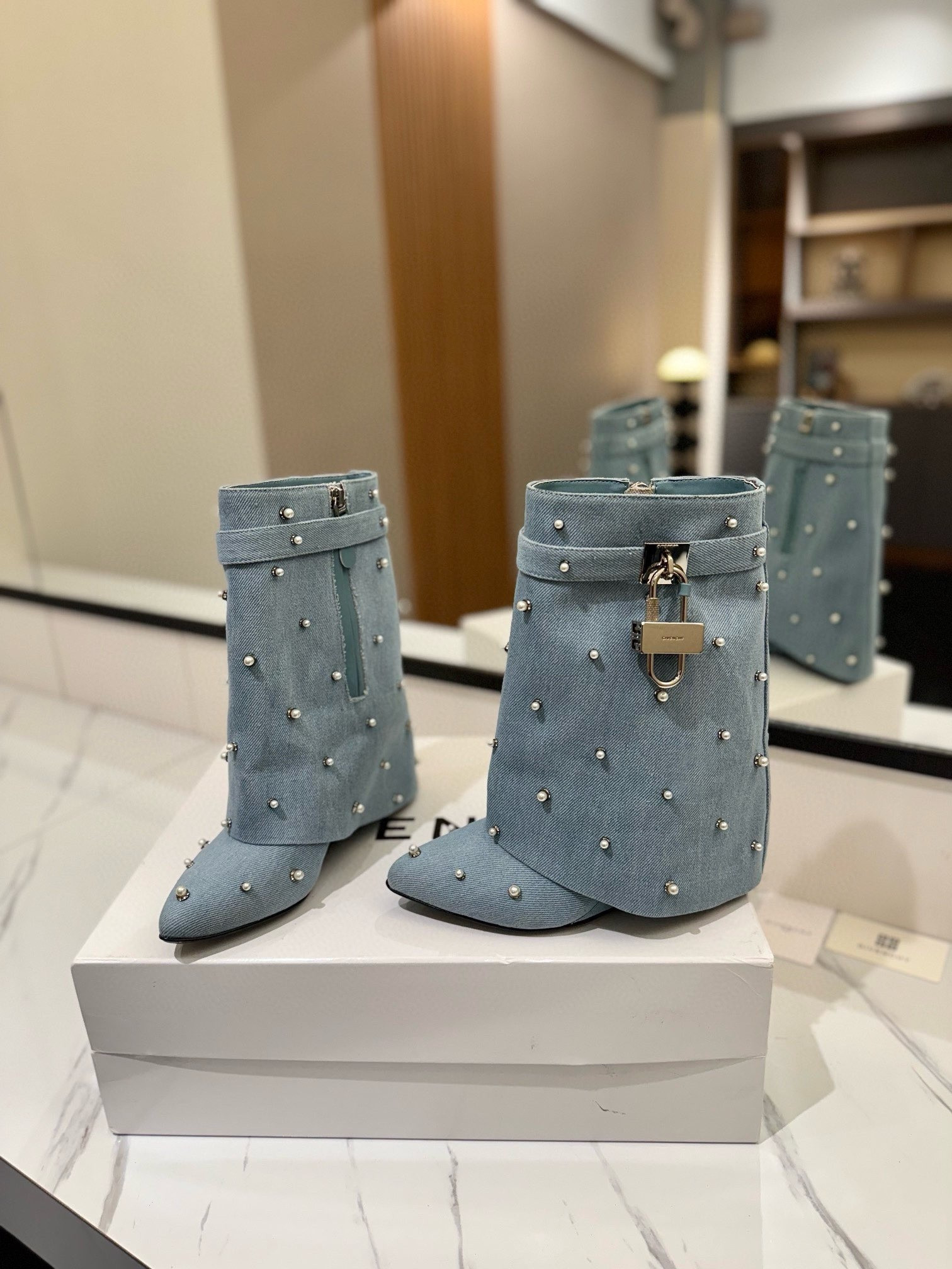 UA Givenchy Boots