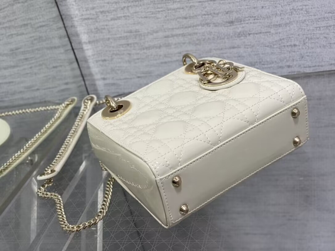 D*or  classic lady 17×7×15cm
