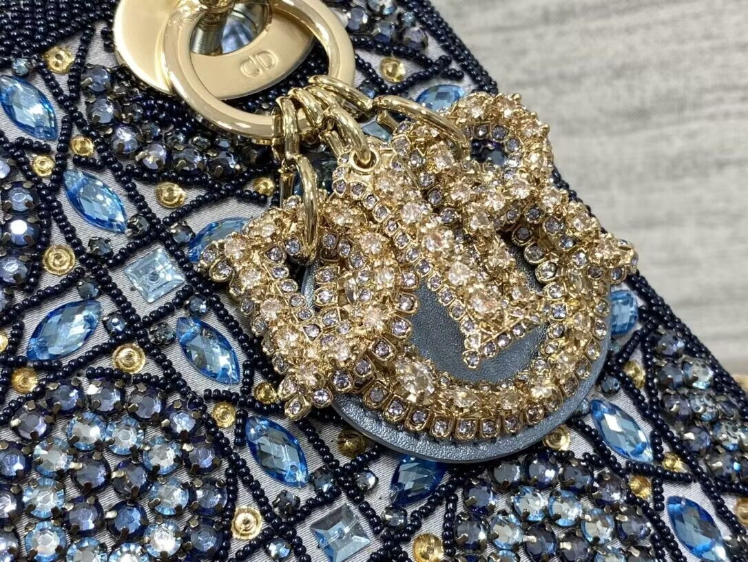 lady D*or bag 17cm limited edition