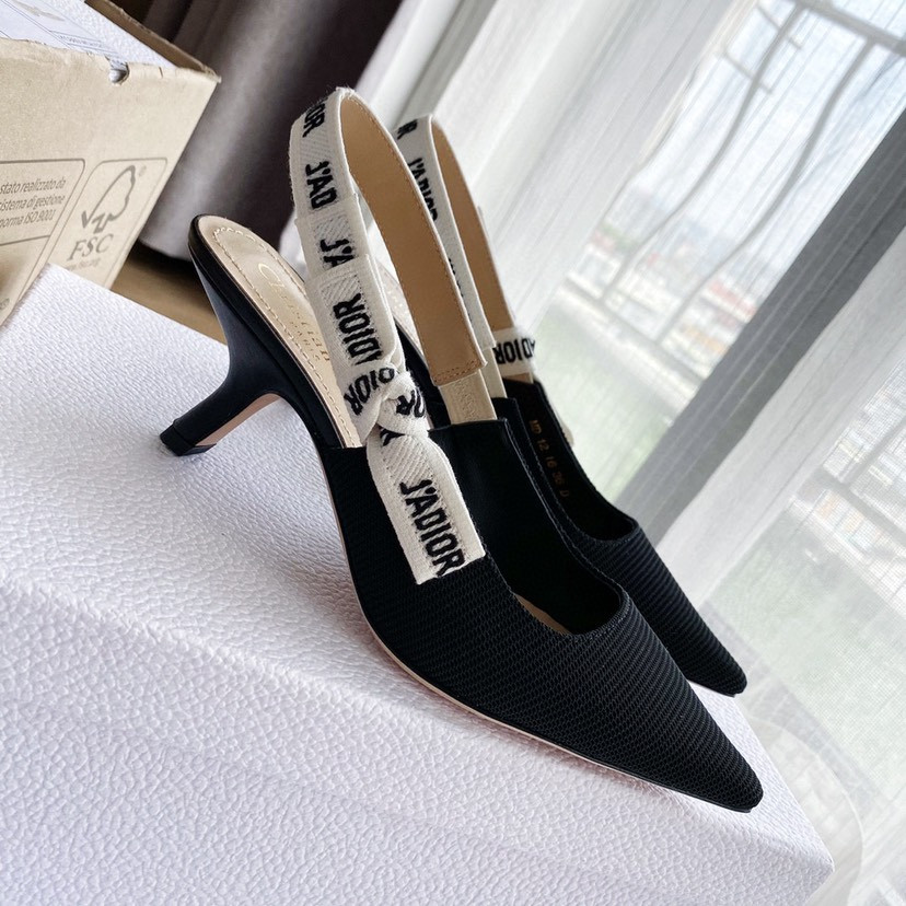 ua D*or j'aD*or slingback pump