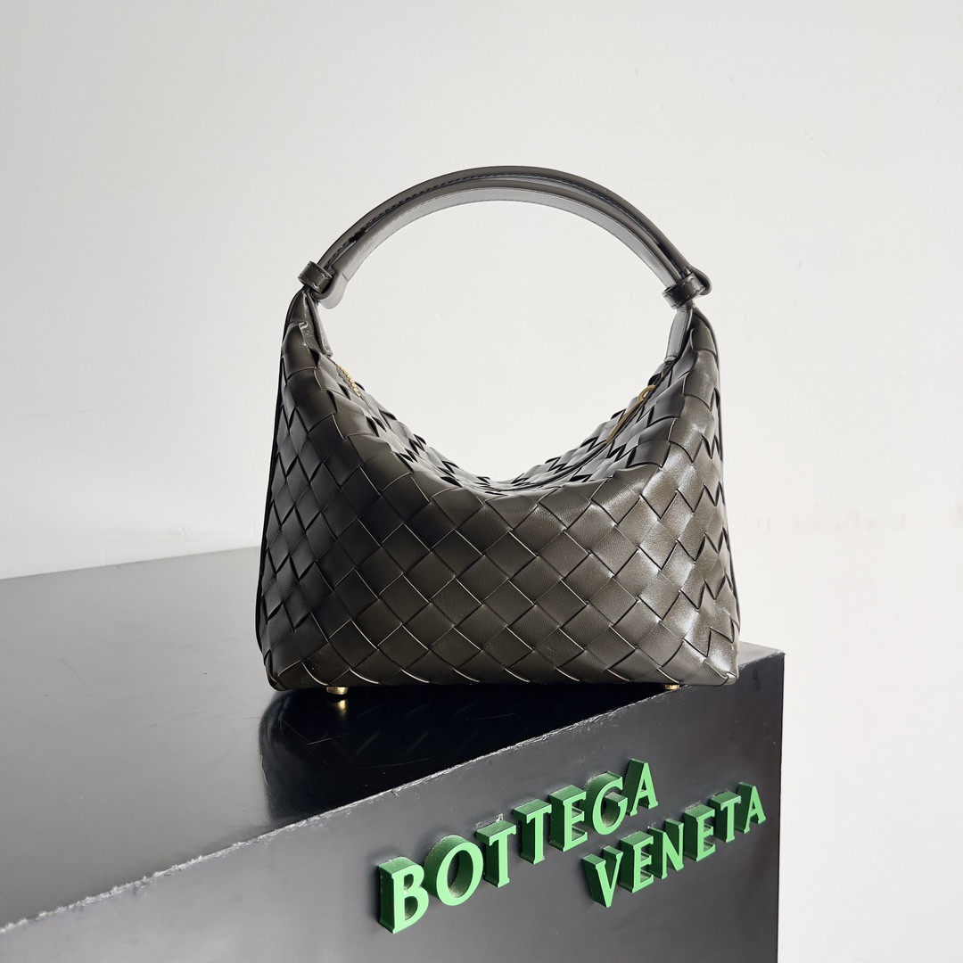 bo*te*ga Ve*ne*ta mini wallace 22x13x9cm