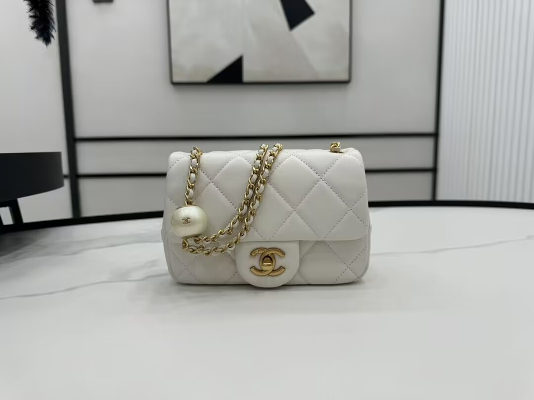 Ch*el mini classic handbag pearl chain 11.5x17x5cm