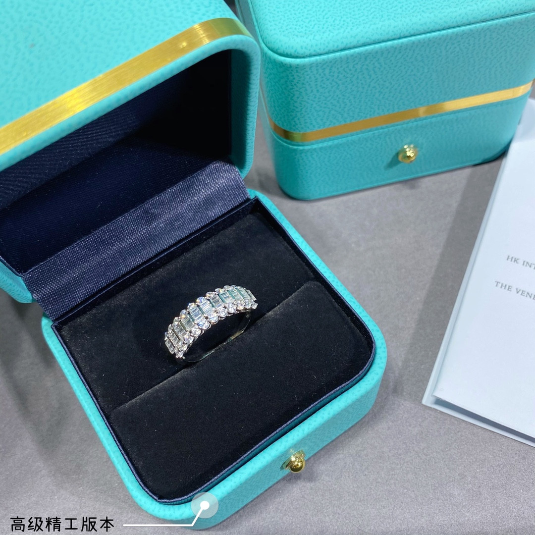t*f*ny & co. triple-row Di*m*nd eternity ring ag925