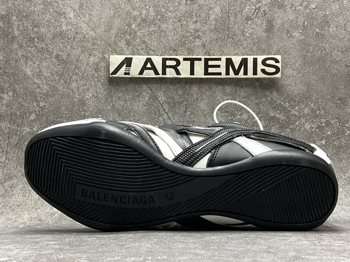 Balenciga Drive Sneaker 