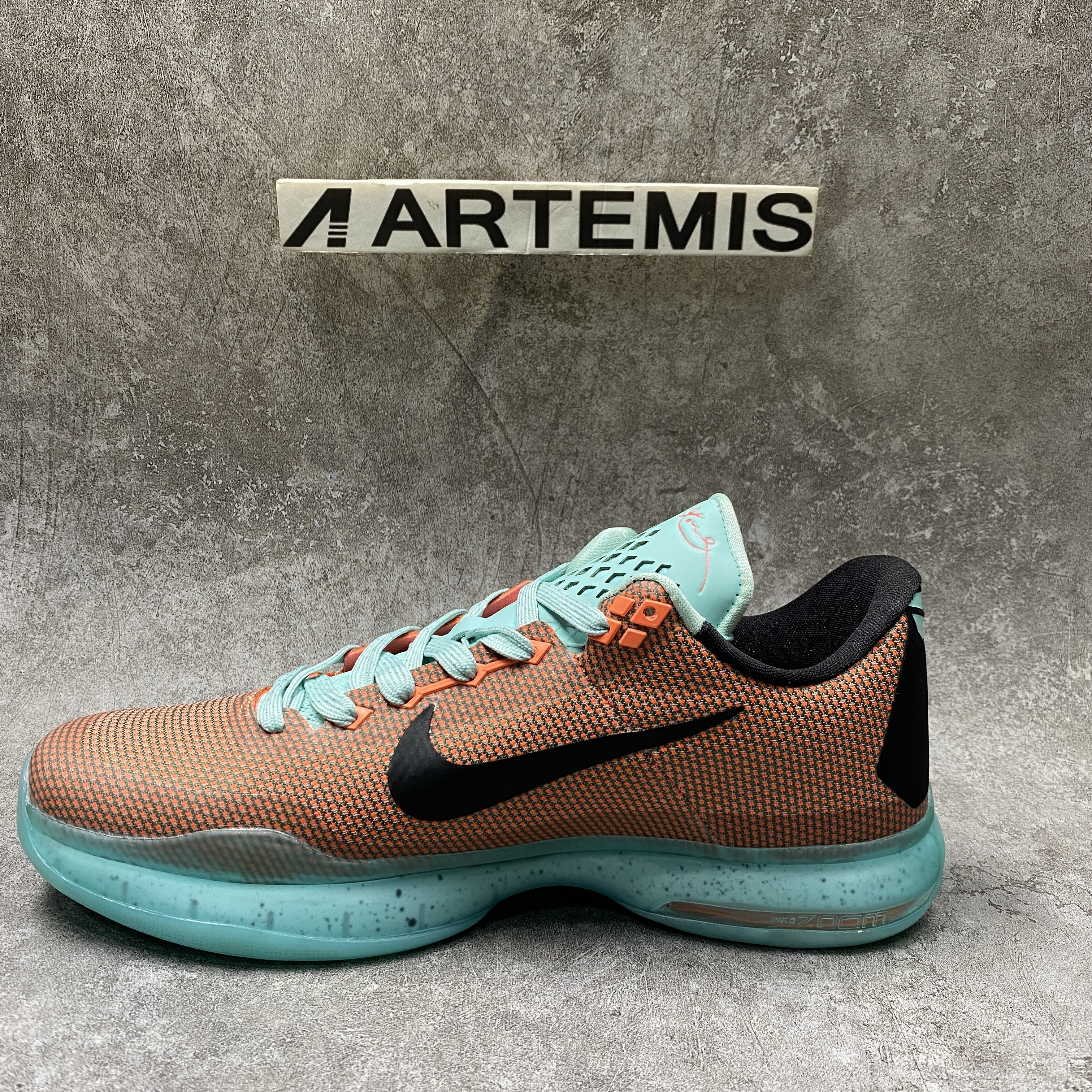 Nike Kobe 10 Easter