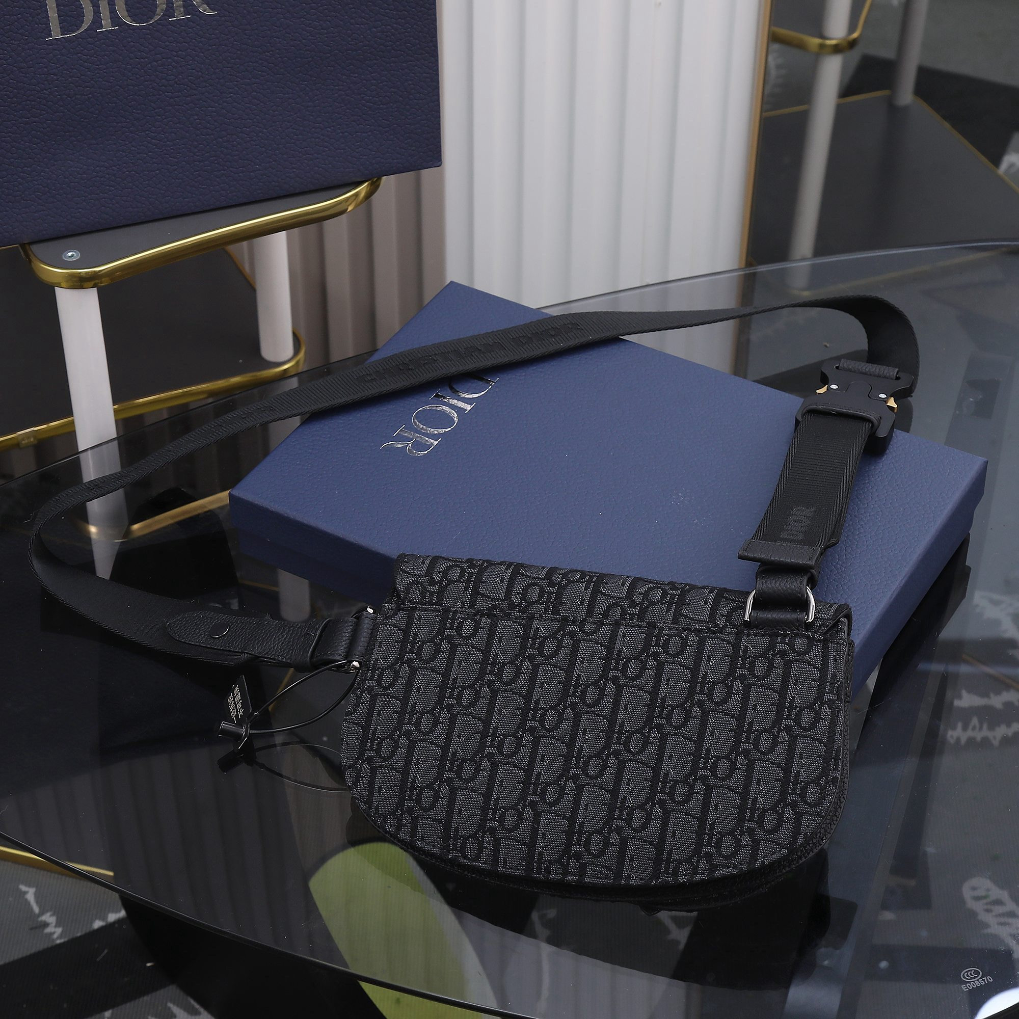 D*or saddle messenger bag with flap 23 x18 x6cm