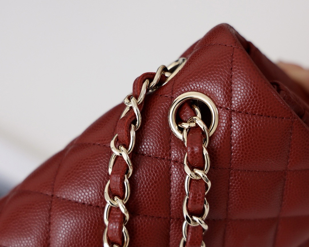 Ch*el classic handbag in grained litchi pattern calfskin & gold-tone metal 15.5 × 25.5 × 6.5 cm