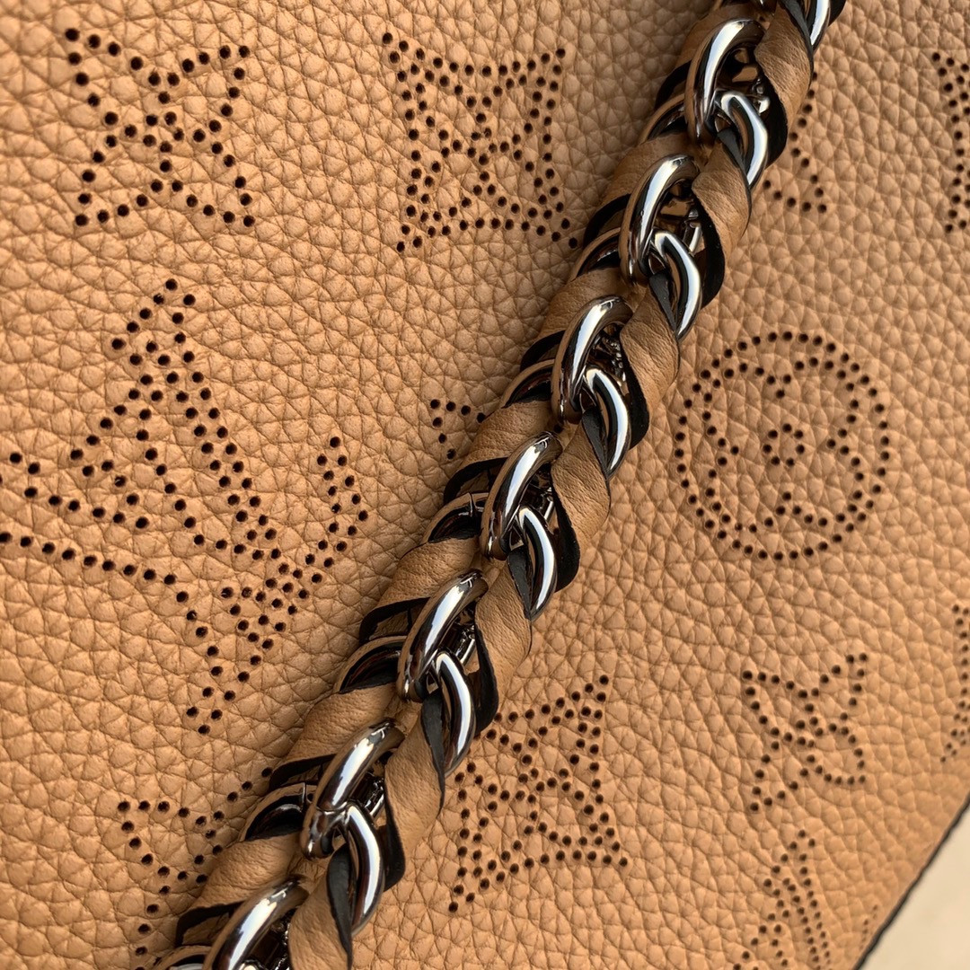 Bella tote M59655
