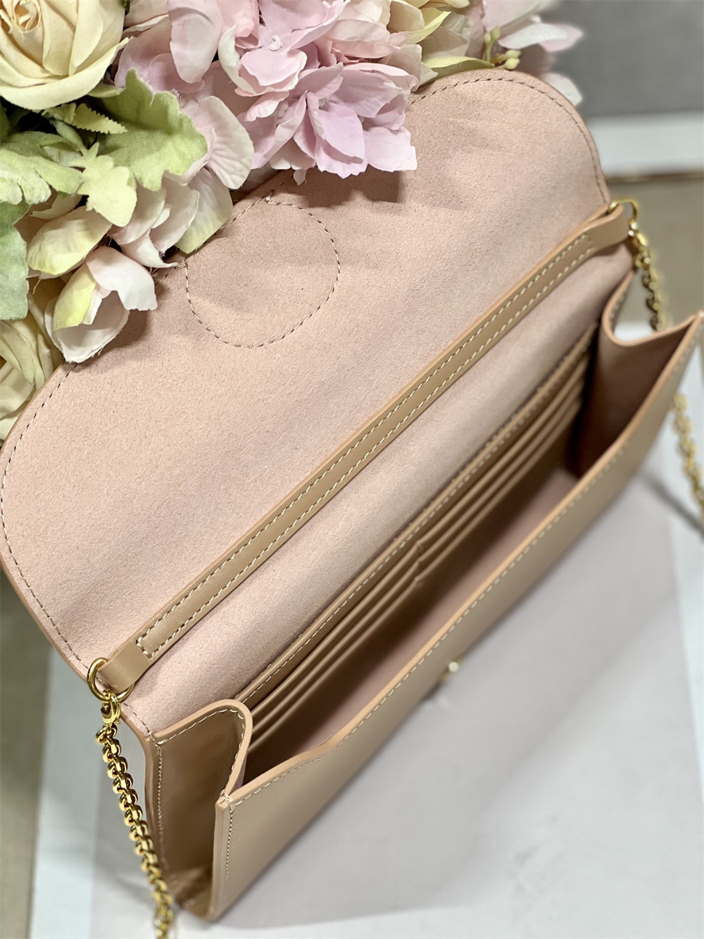 D*or bobby east-west pouch with chain latte smooth calfskin amber
