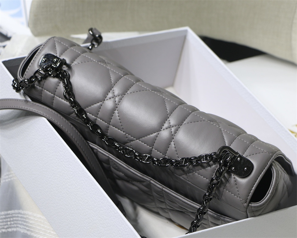 large d*or caro bag stone gray S*pple cannage calfskin with silver hardware 29 x 18 x 10 cm
