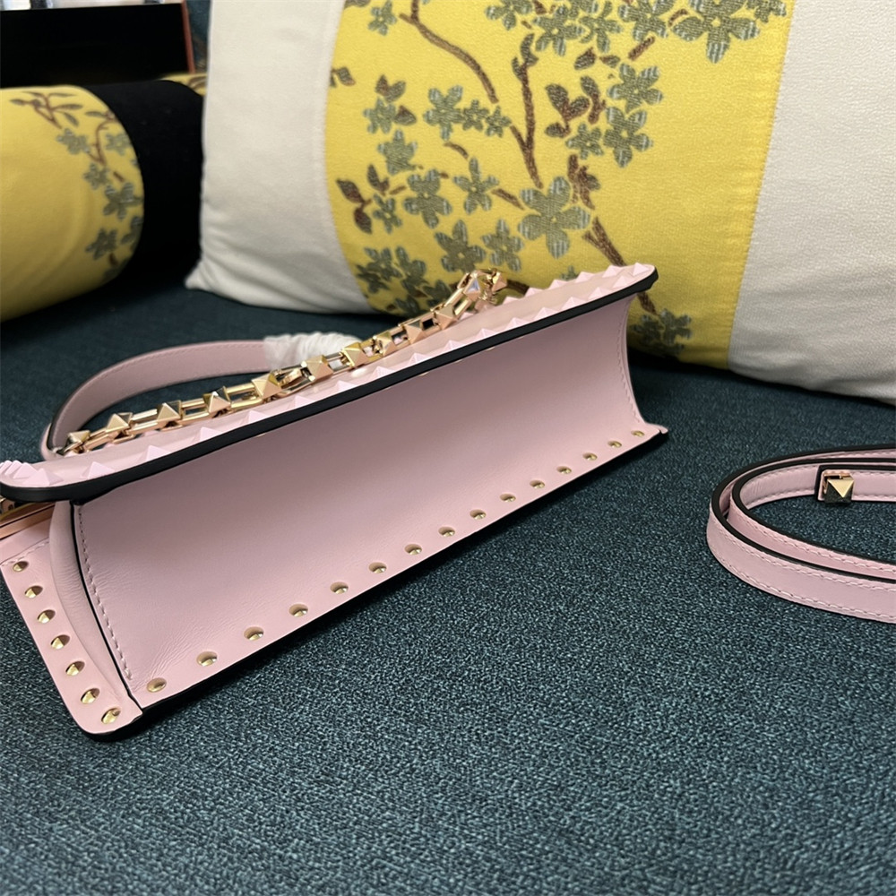 VALENTINO GARAVANI ROCKSTUD23 smooth calfskin handbag Pink