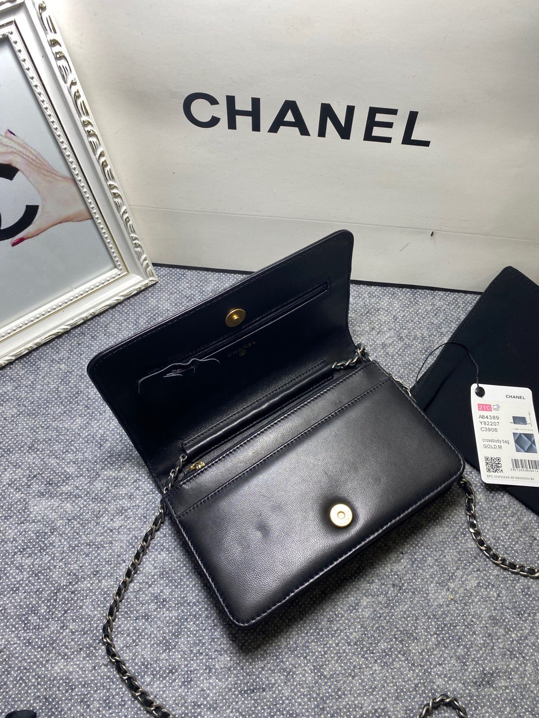 Ch*el gabrielle woc black 12.3 x 19.2 x 3.5cm