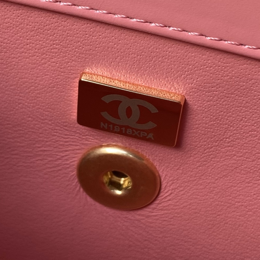 Ch*el mini flap bag pink 12×19×8cm