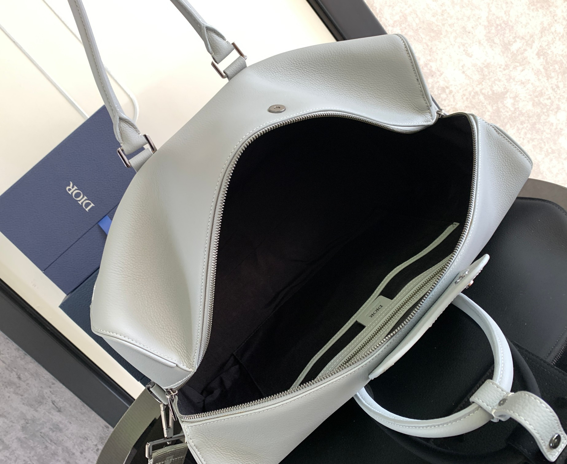D*or lingot bag all gray 50 x 25 x 21.5 cm