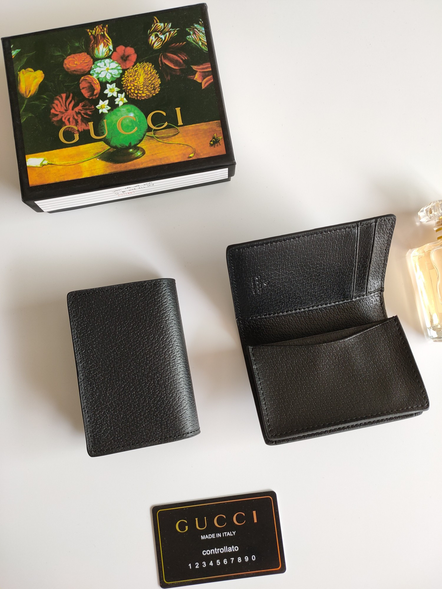 G*u*i gg  card case wallet