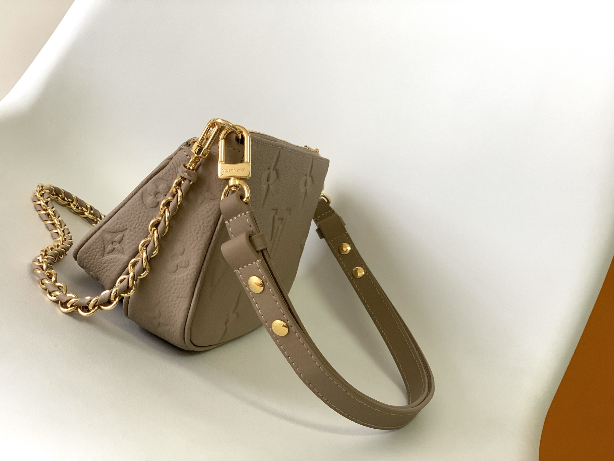 l0*is V*t0n multi pochette accessoires gray 9.4 x 5.3 x 1.6 inches