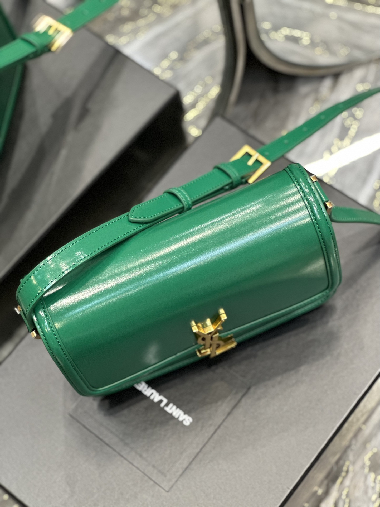 y*l solferino medium satchel in box Sa**t Lau*nt green 9.1 x 6.3 x 2.4 inches